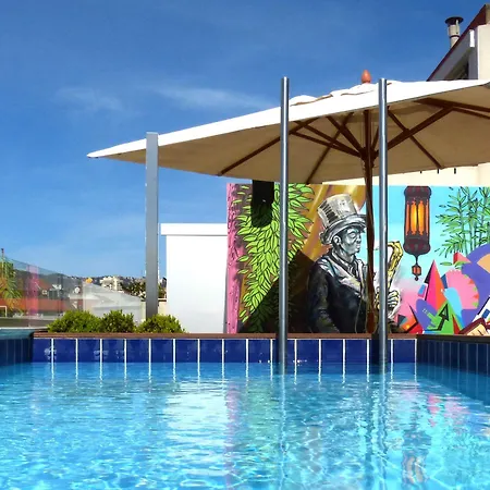 Sercotel Amister Art 4*