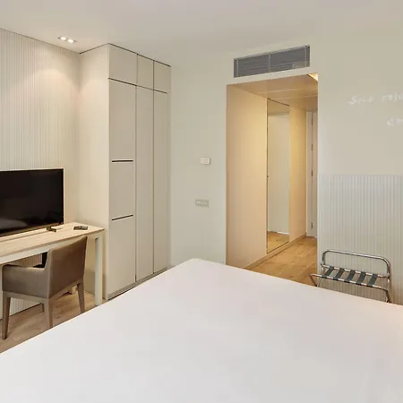 Sercotel Amister Art 4* ברצלונה